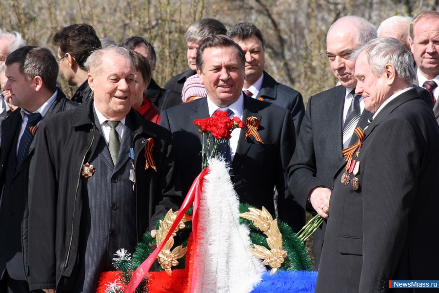    !.  ,                 68-  