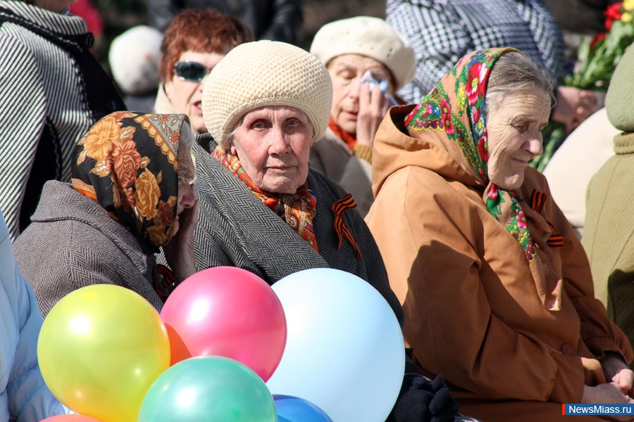    !.  ,                 68-  