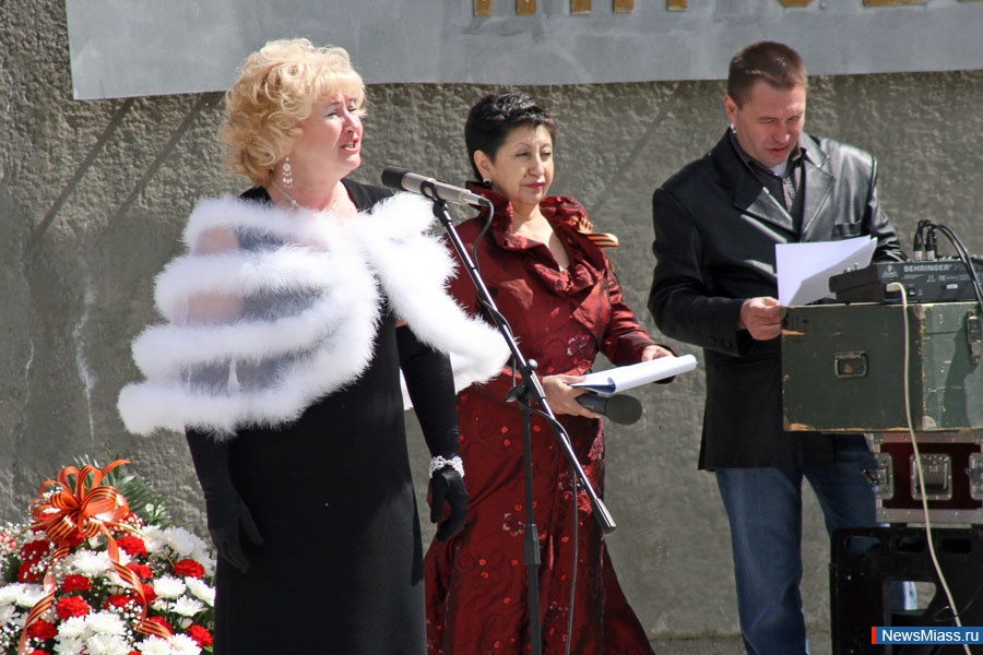    !.  ,                 68-  