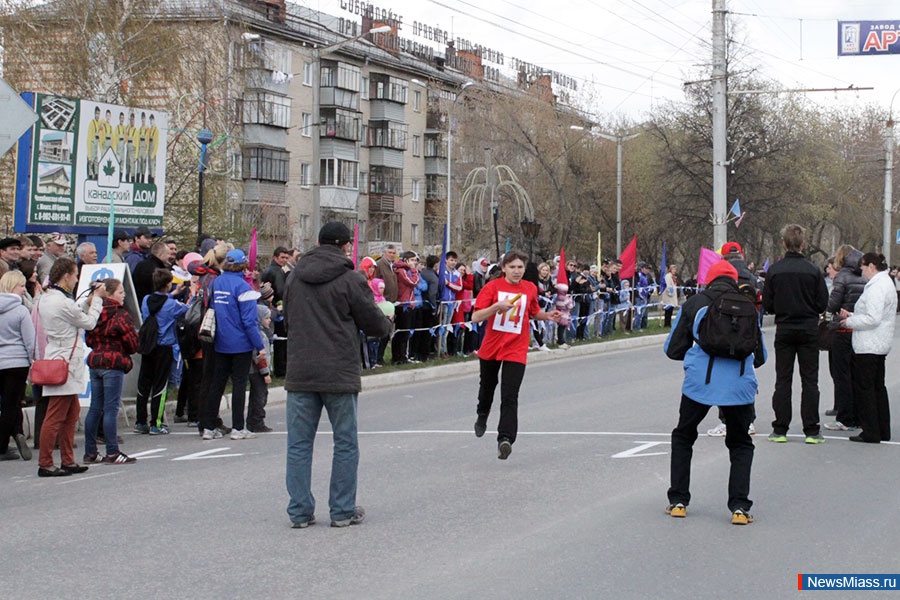     .  76  9          " "