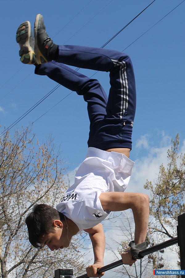     .  76  9          " "