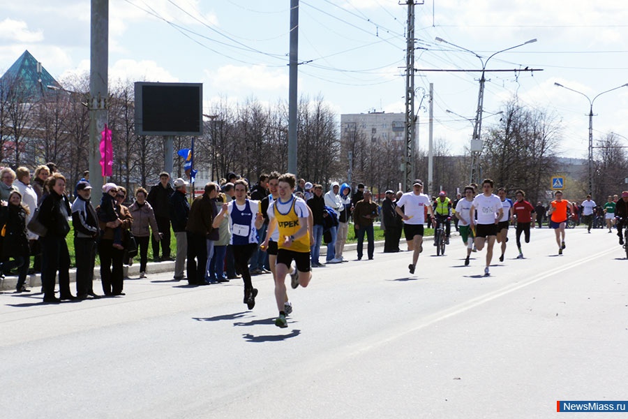     .  76  9          " "