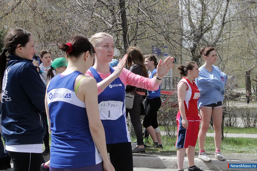     .  76  9          " "