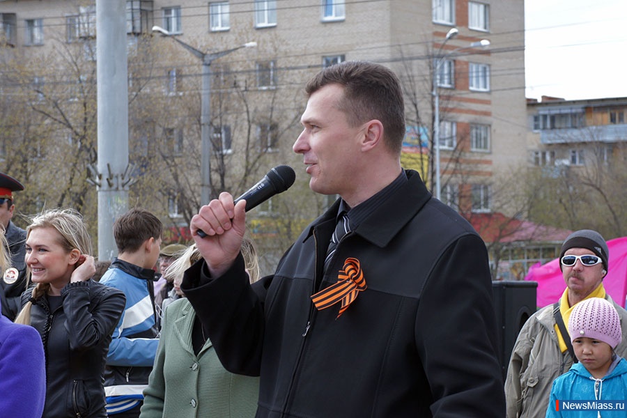     .  76  9          " "