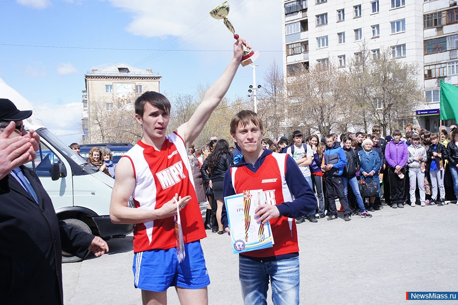     .  76  9          " "