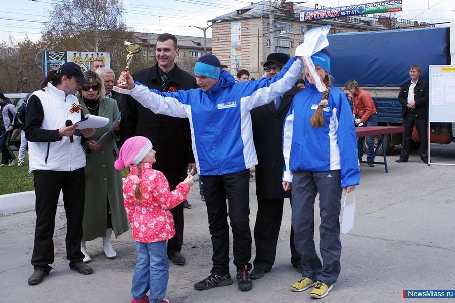     .  76  9          " "