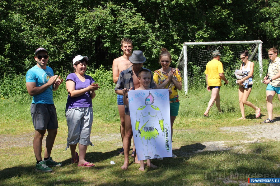 ! ! !. C       ,     " "    