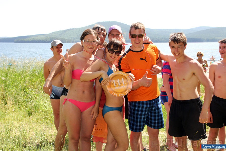 ! ! !. C       ,     " "    