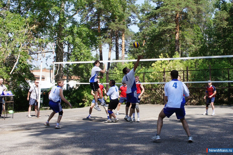    "".    8  -     "" -    