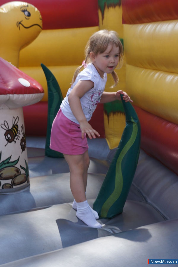    "".    8  -     "" -    