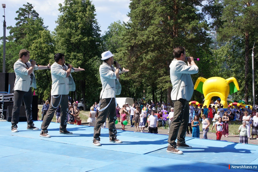    "".    8  -     "" -    