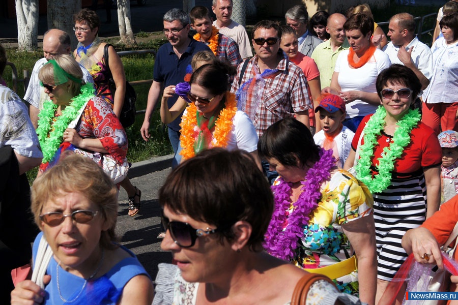    "".    8  -     "" -    