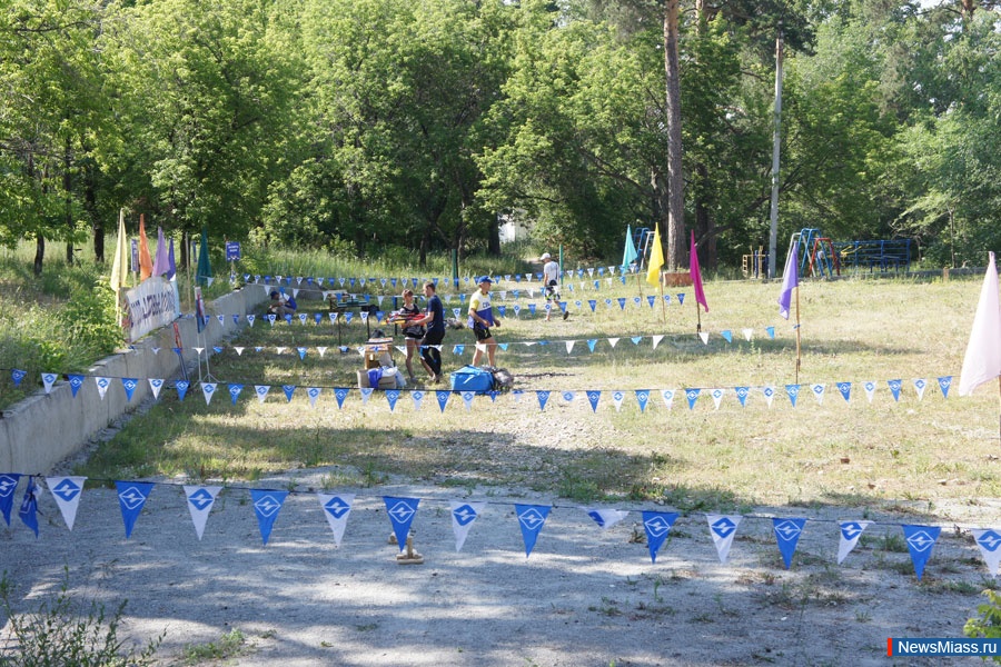    "".    8  -     "" -    