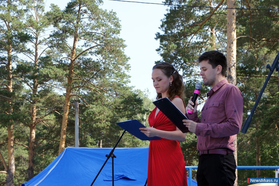    "".    8  -     "" -    