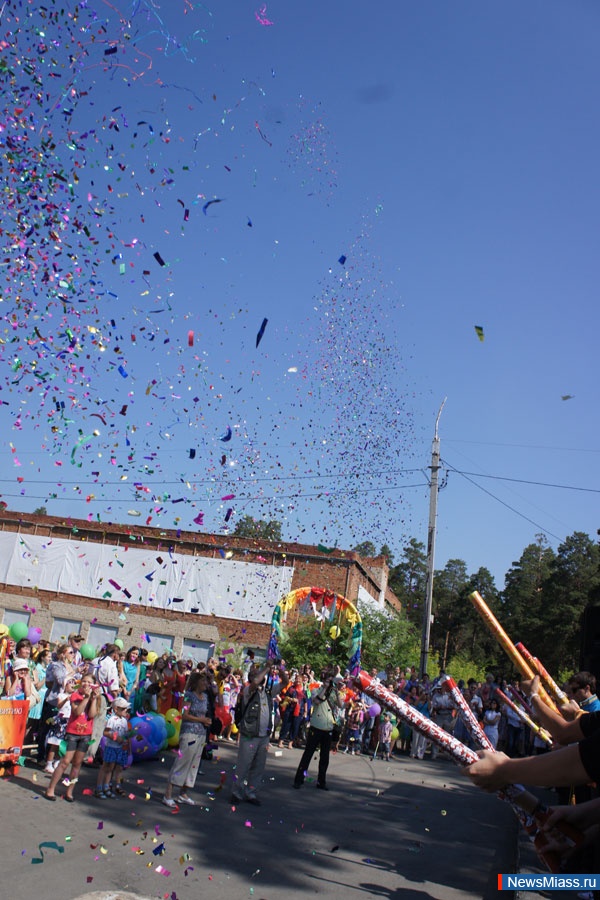    "".    8  -     "" -    