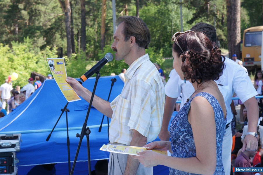    "".    8  -     "" -    