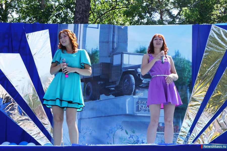    "".    8  -     "" -    