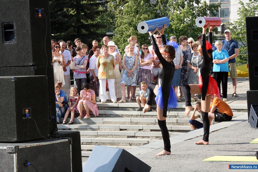   -  !. ,    ,      ""    