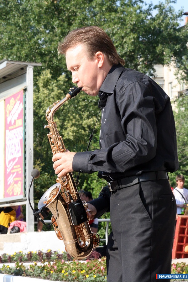   -  !. ,    ,      ""    