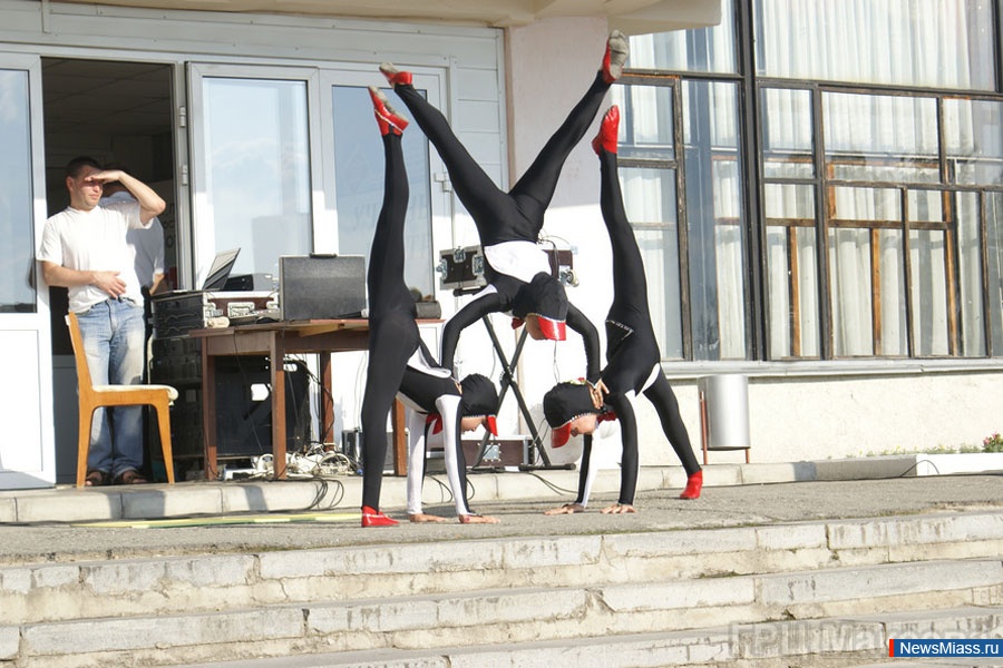   -  !. ,    ,      ""    