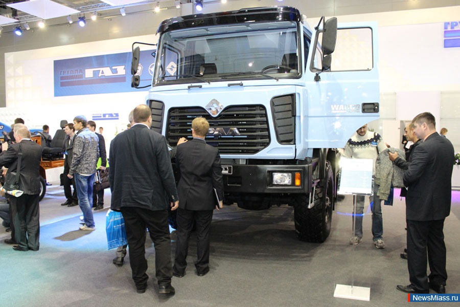    "".   "-"     "-2013"