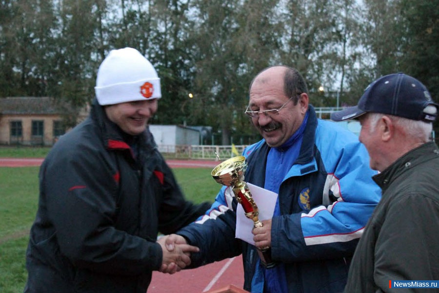    .         1:0      - "-"