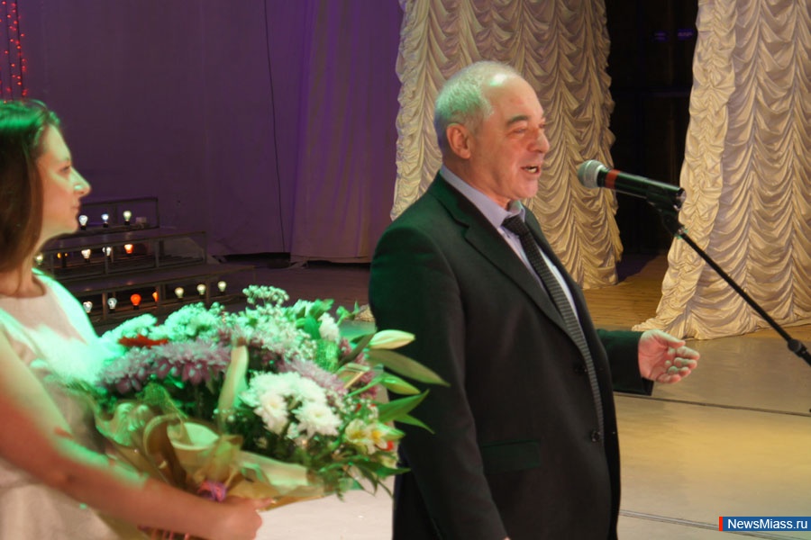  -   .              -   