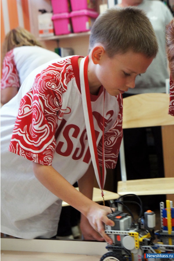    . -,         ,     4