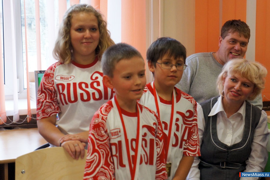    . -,         ,     4