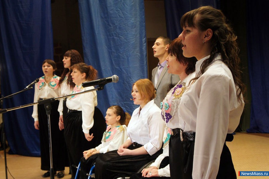 "  ,   ".     -   "  ,   "