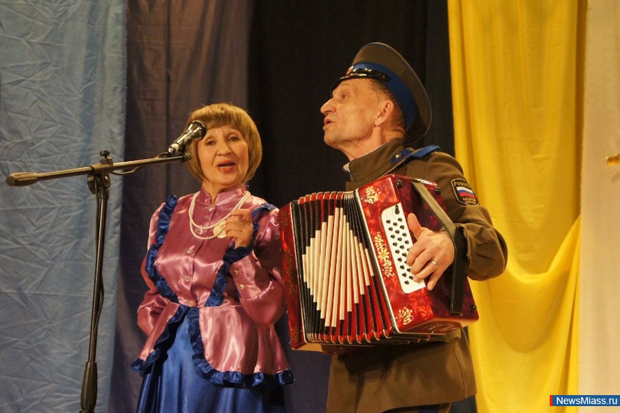 "  ,   ".     -   "  ,   "