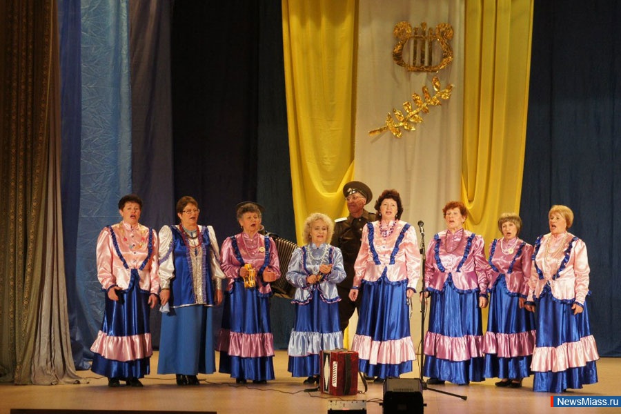 "  ,   ".     -   "  ,   "