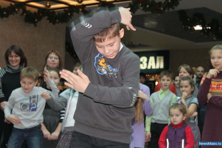 Ҹ    " ".     " "       " "