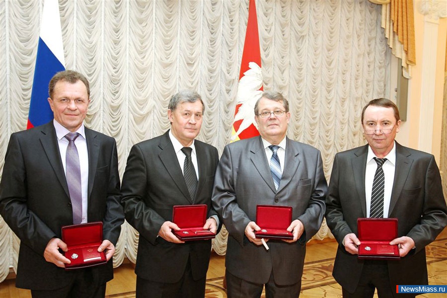     .         -        .. 