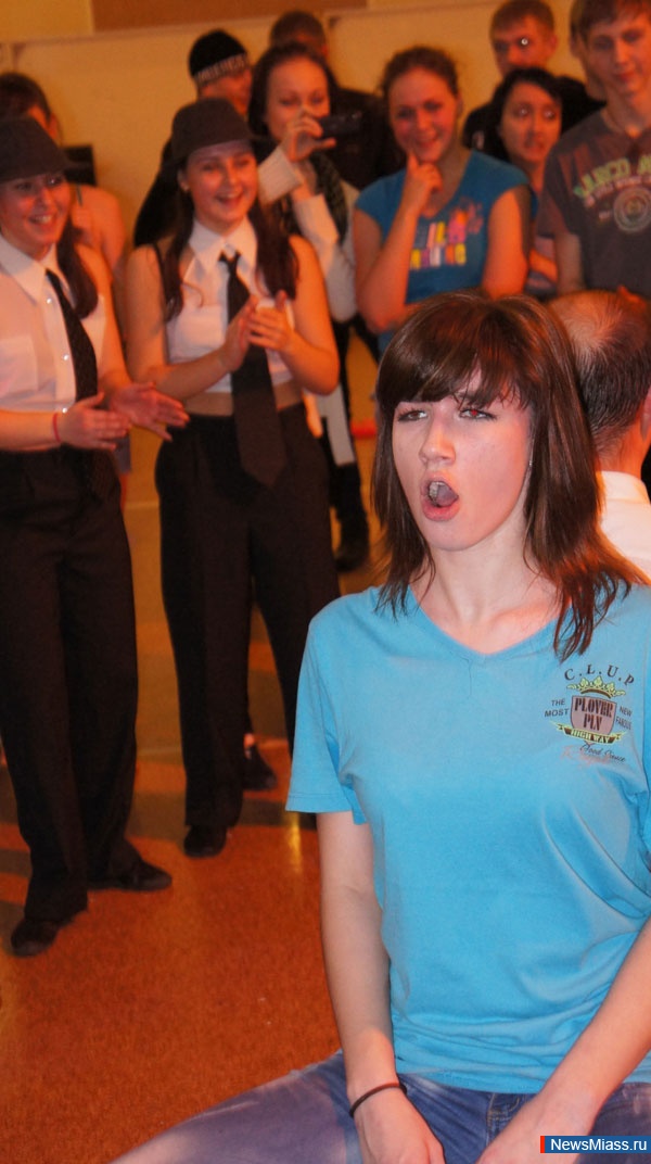 " ,    !.     ":  ,  !"    