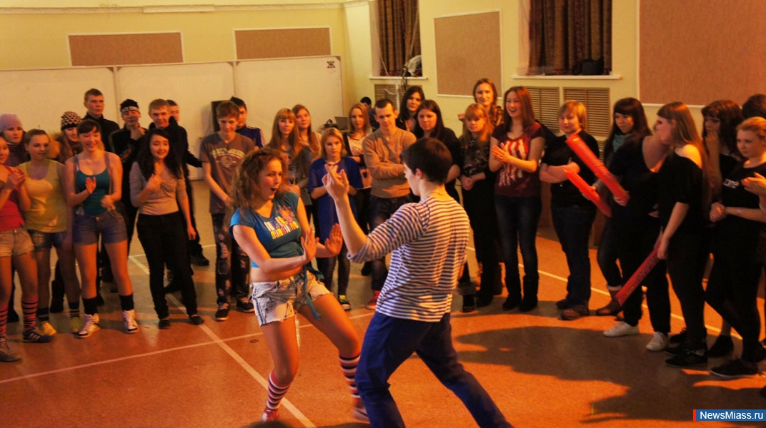 " ,    !.     ":  ,  !"    