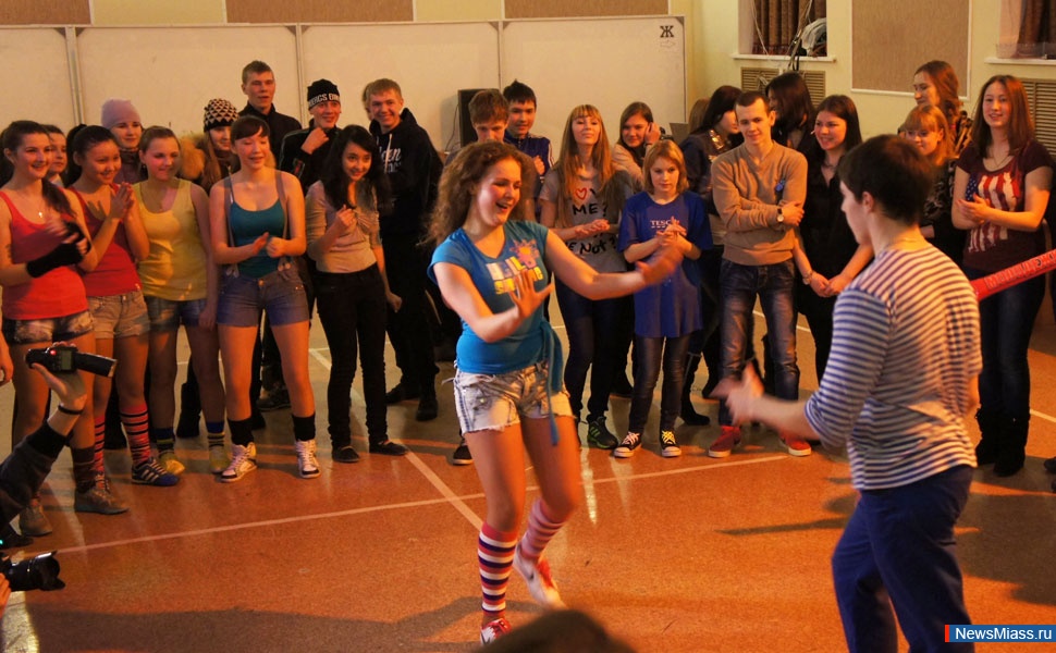 " ,    !.     ":  ,  !"    