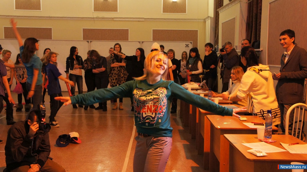 " ,    !.     ":  ,  !"    