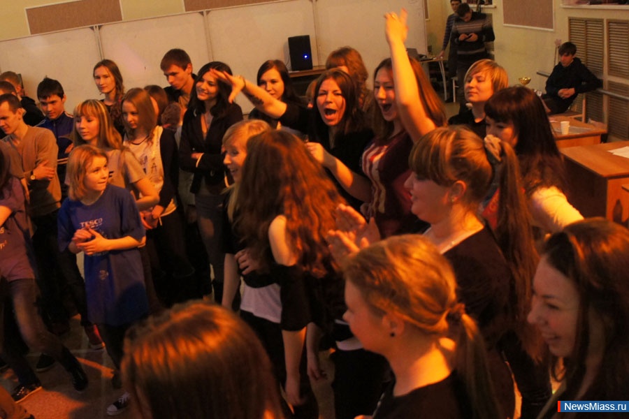 " ,    !.     ":  ,  !"    