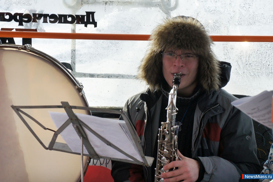  -  .  " "       " - "