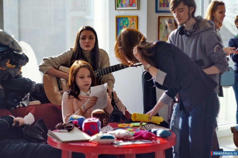 " "   . "Home oncert"   ""     " "