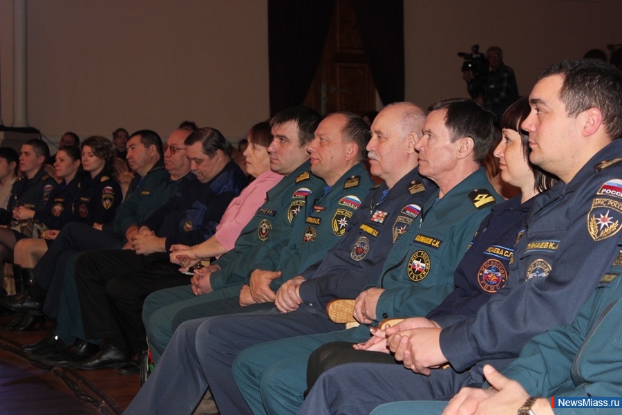 "   !".           "   !"