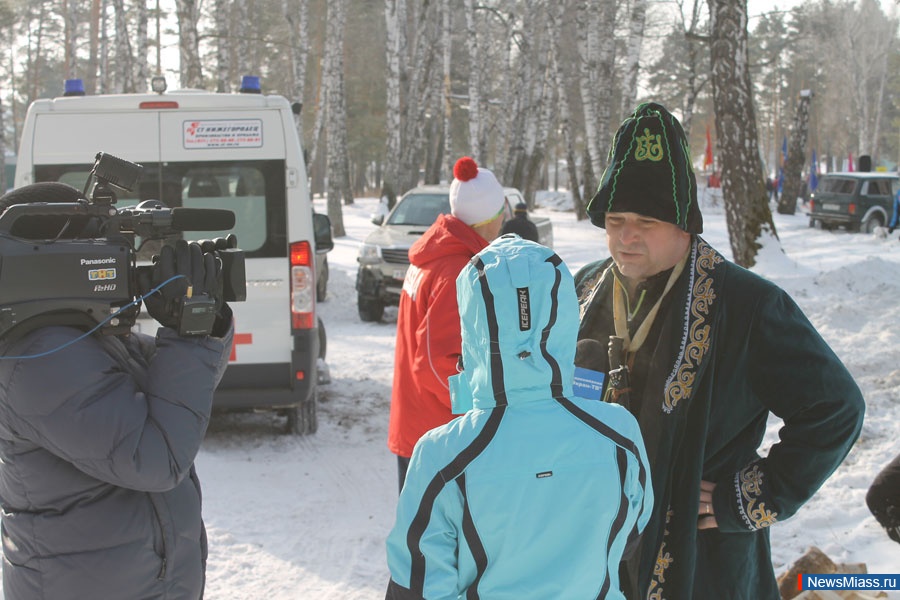   "--".  45-       "--",      35      "  "