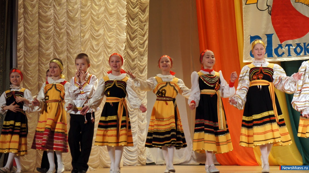 ""   .      V   -     ""