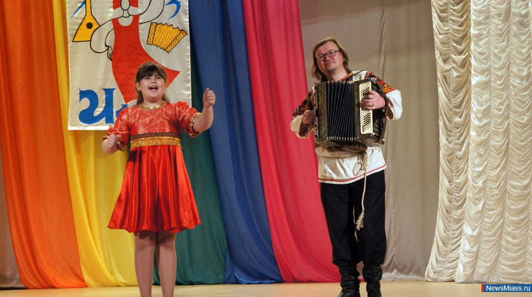 ""   .      V   -     ""