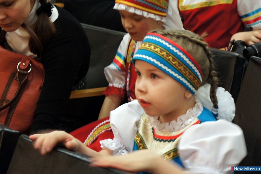 ""   .      V   -     ""