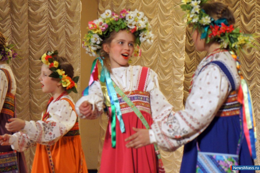 ""   .      V   -     ""