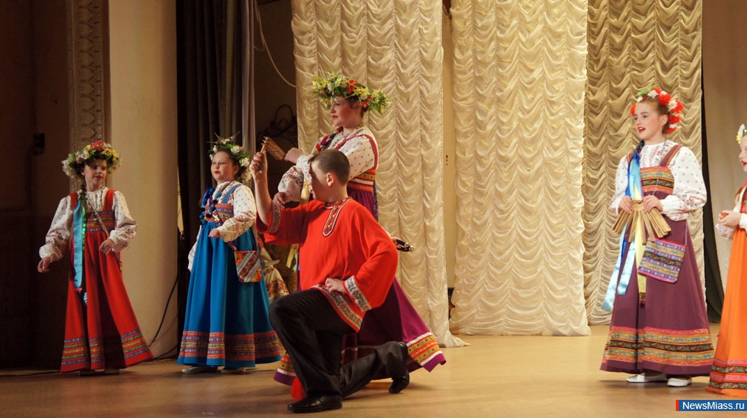 ""   .      V   -     ""