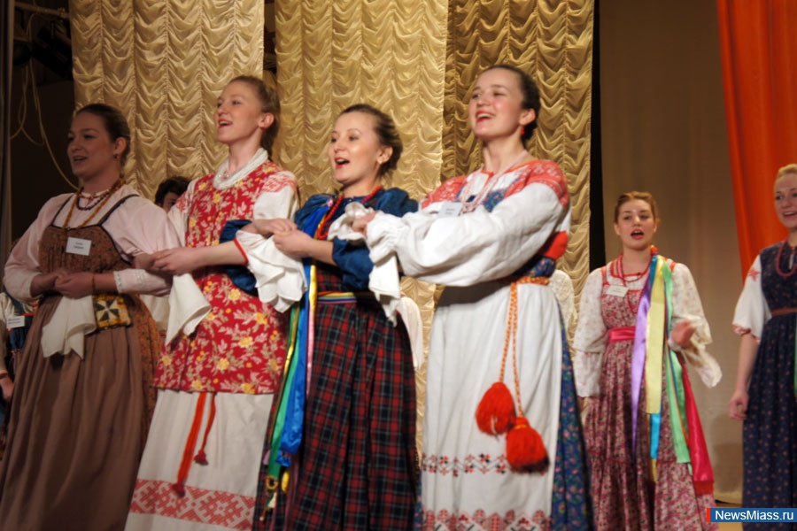 ""   .      V   -     ""