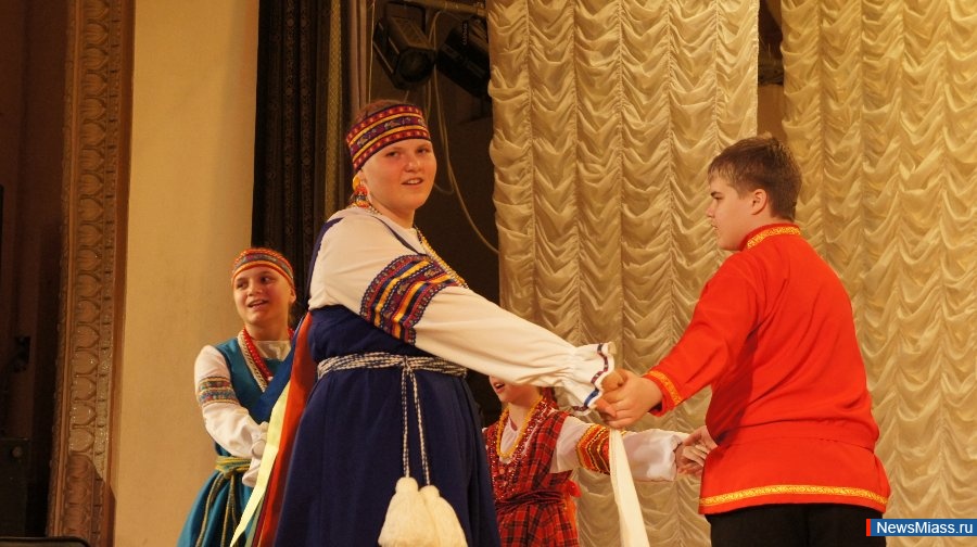 ""  .    2  V   -     ""